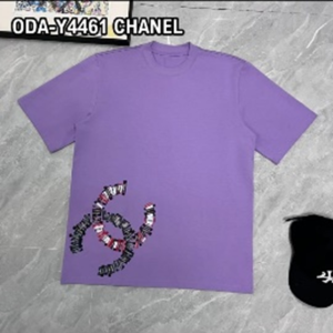CHANEL Men's Double C Lipstick Collage Graphic Crewneck T-Shirt (ODA-Y4461)